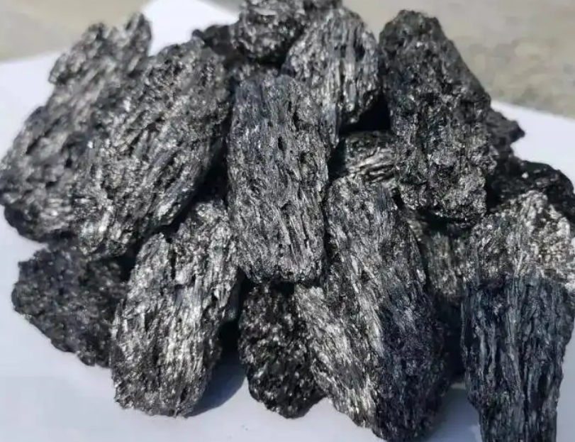 Needle petroleum coke